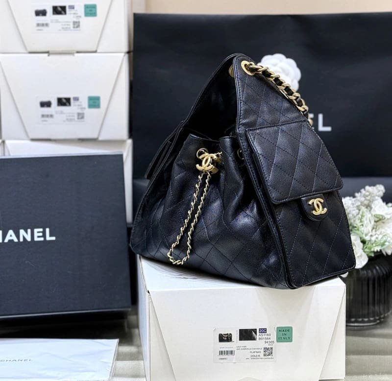 CHANEL 25 Small Handbag