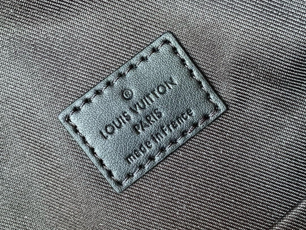 Louis Vuitton M57079 TAKEOFF Backpack
