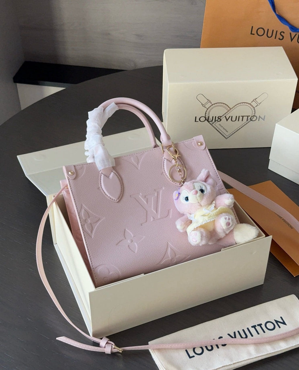 Louis Vuitton M47135 OnTheGo PM