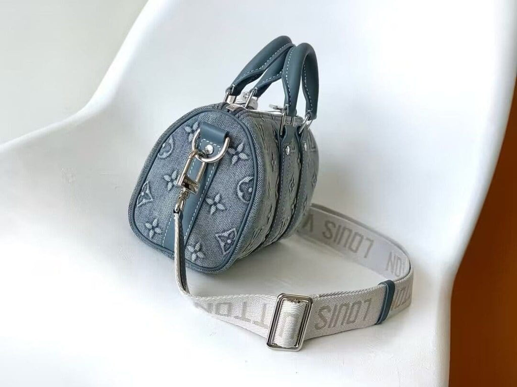 Louis Vuitton M22762 Keepall Bandoulière 25