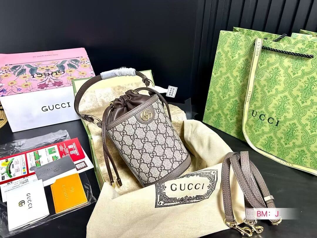 GUCCI OPHIDIA MINI BUCKET BAG