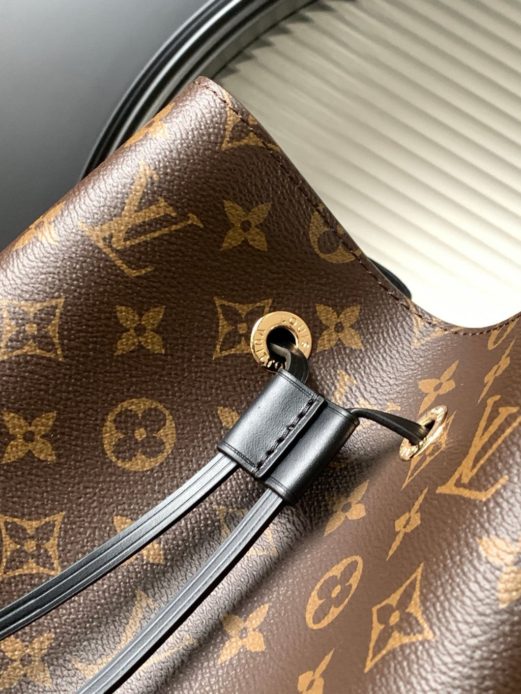 Louis Vuitton M44020 NéoNoé MM