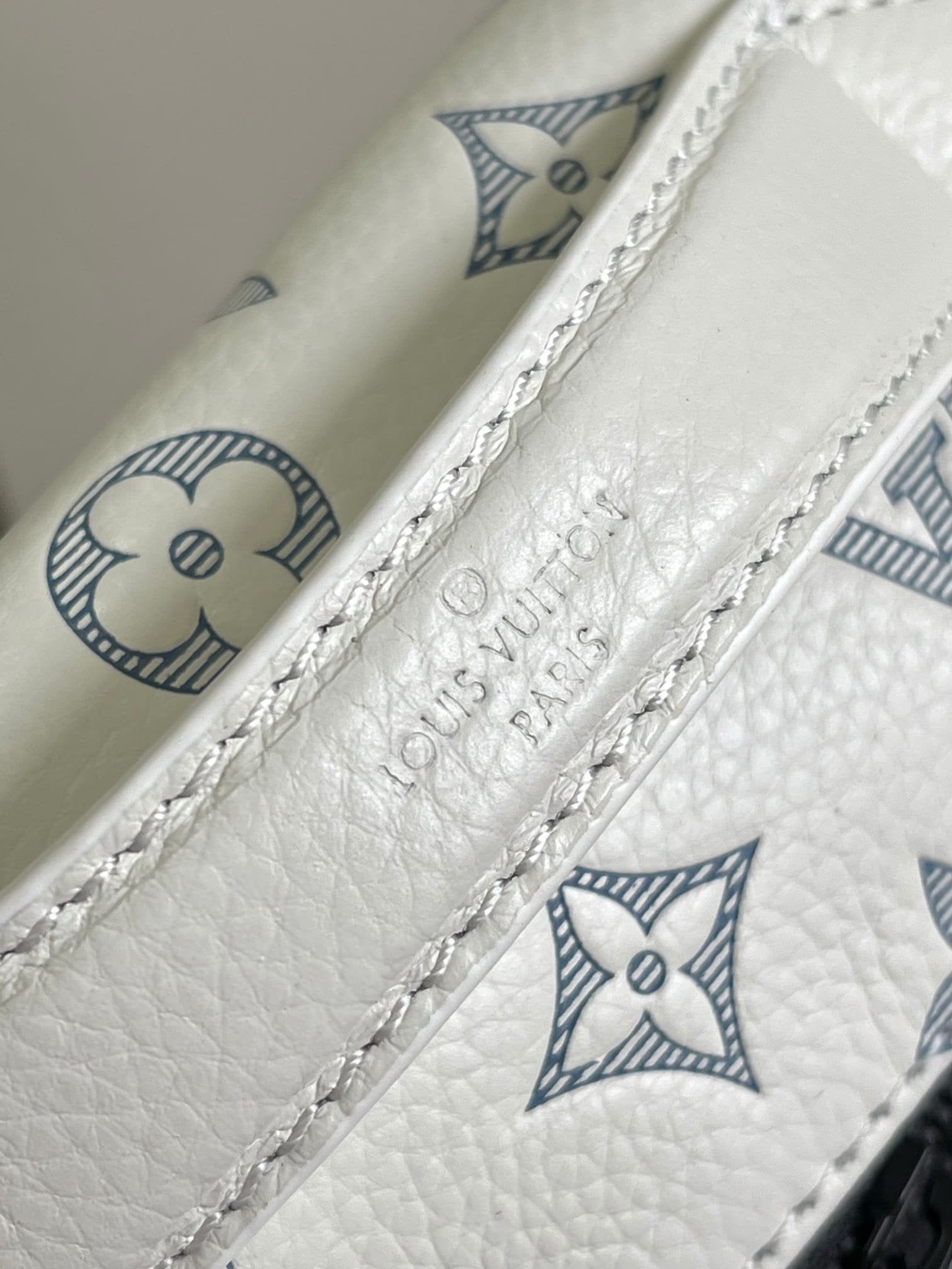 Louis Vuitton M25227 Rush Bumbag