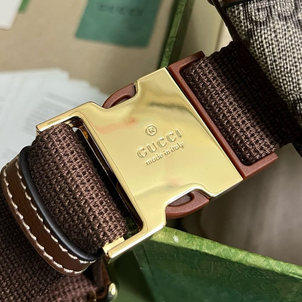 GUCCI BELT BAG WITH INTERLOCKING G