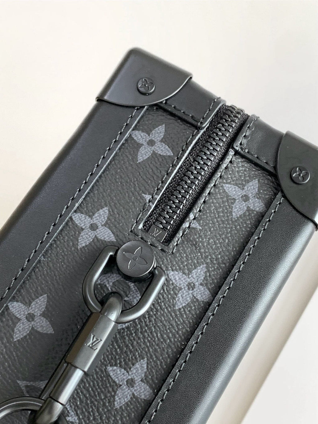Louis Vuitton M44730 Soft Trunk